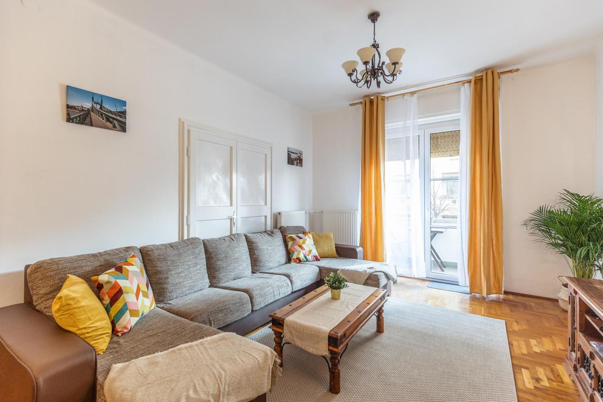 Bright & Spacious Riverside Apartment With Balcony Budapeşte Dış mekan fotoğraf