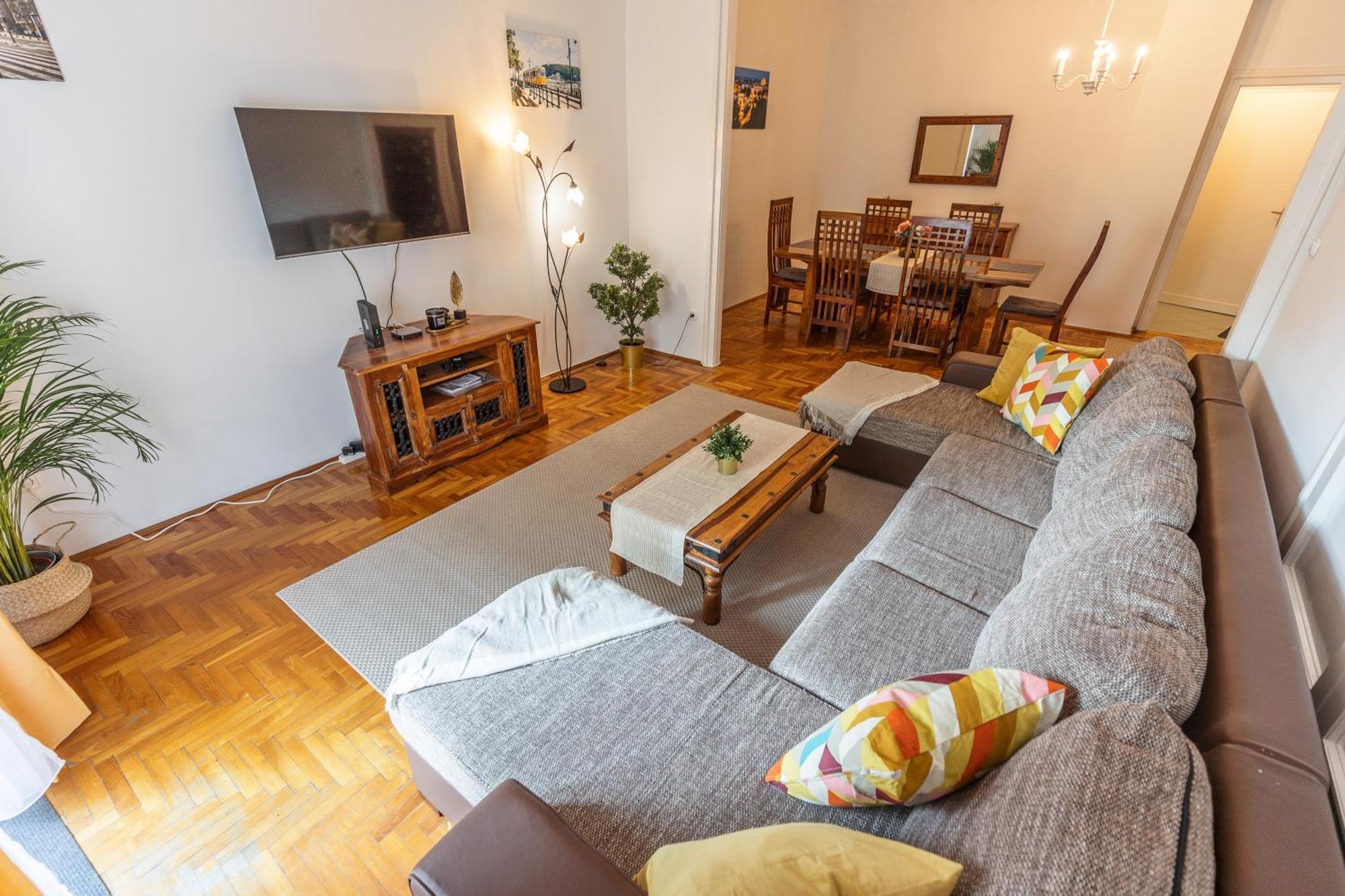 Bright & Spacious Riverside Apartment With Balcony Budapeşte Dış mekan fotoğraf