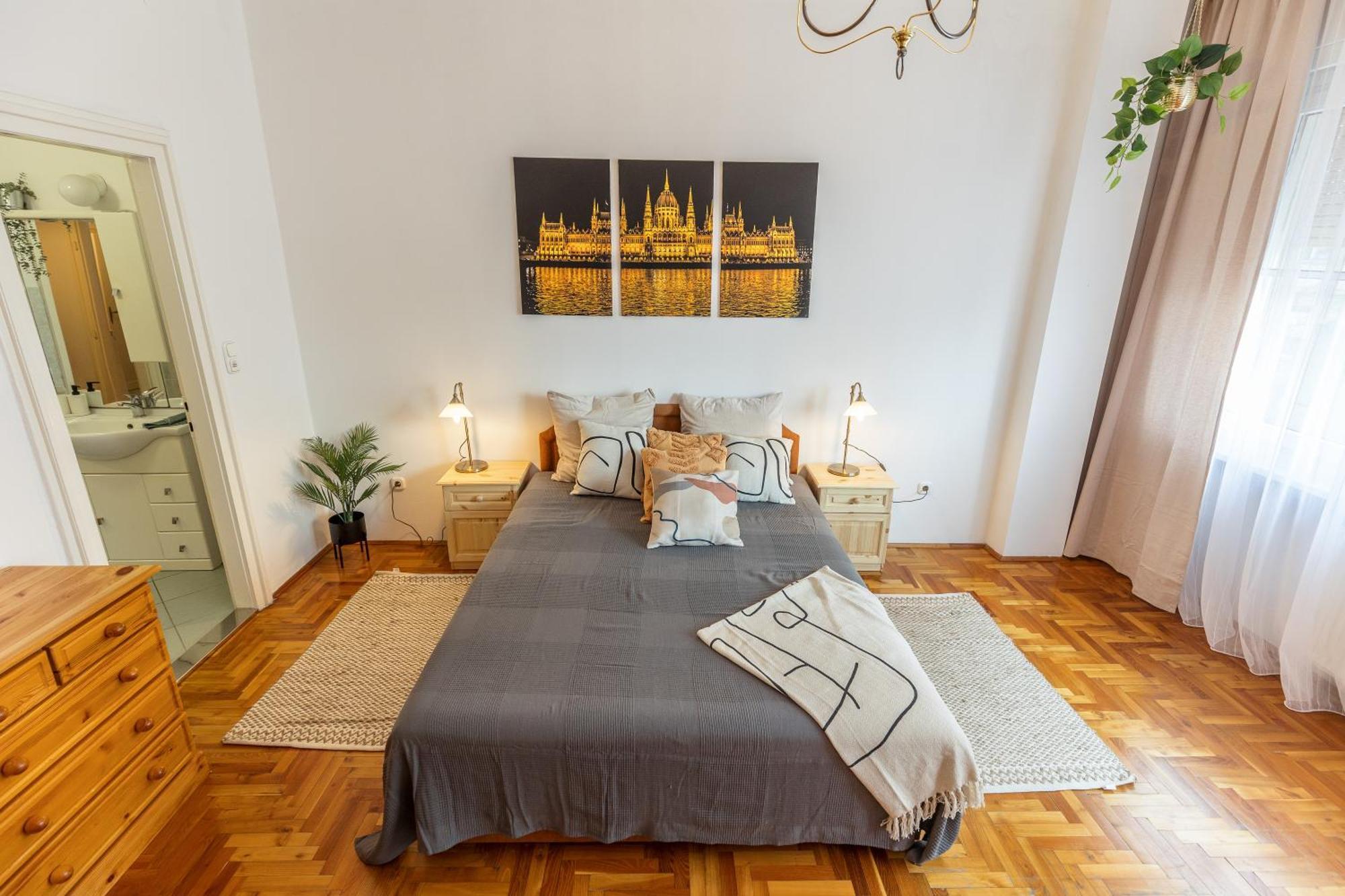 Bright & Spacious Riverside Apartment With Balcony Budapeşte Dış mekan fotoğraf
